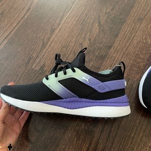 NEW PUMA SNEAKERS SIZE 8